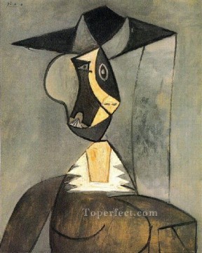 Pablo Picasso Painting - Mujer de gris 1942 cubista Pablo Picasso